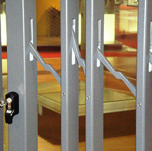 REJA BLINDADA PLEGABLE RQ-7